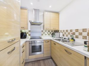 Kitchen- click for photo gallery